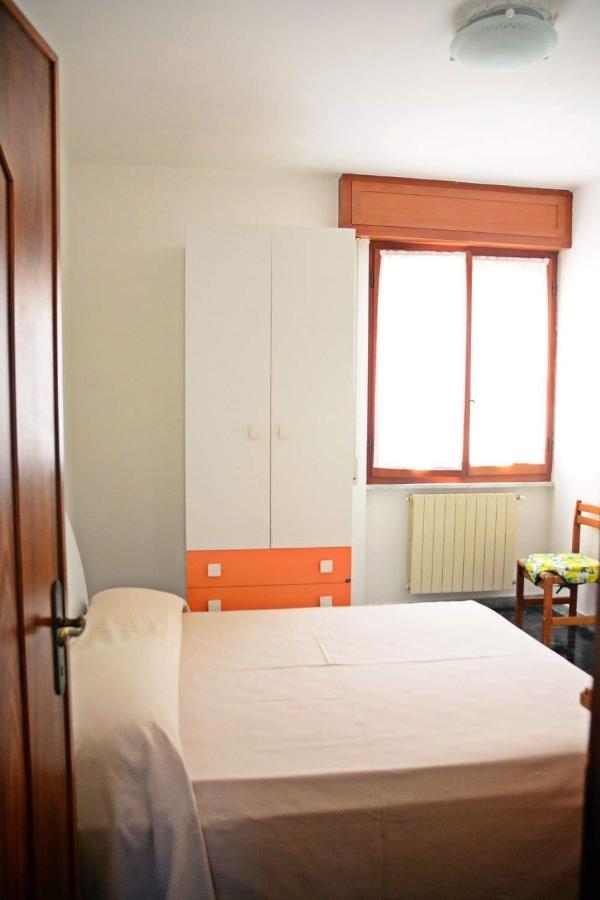 Casa Del Pescatore Apartment Монеглия Екстериор снимка